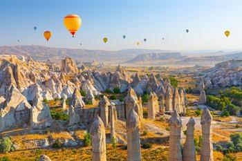 Den Love Valley in Kappadokien, Türkei, besuchen