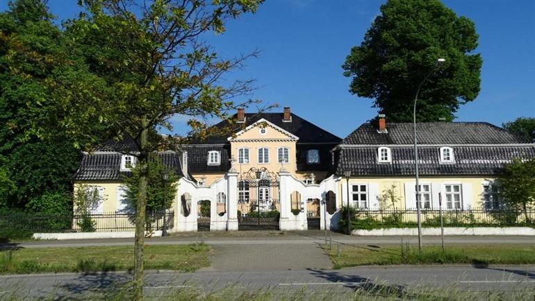 Lübecker Krönchen buchen