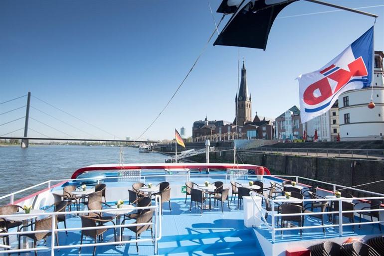 Unternehmen Sie eine Kreuzfahrt auf dem Rhein in Düsseldorf