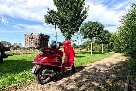 Unternehmen Sie eine Vespa-Tour ab Brügge