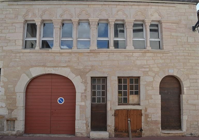 Maison Romane in Beaune, Burgund