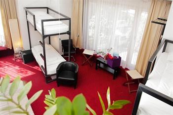 Maverick Hostel & Privatzimmer
