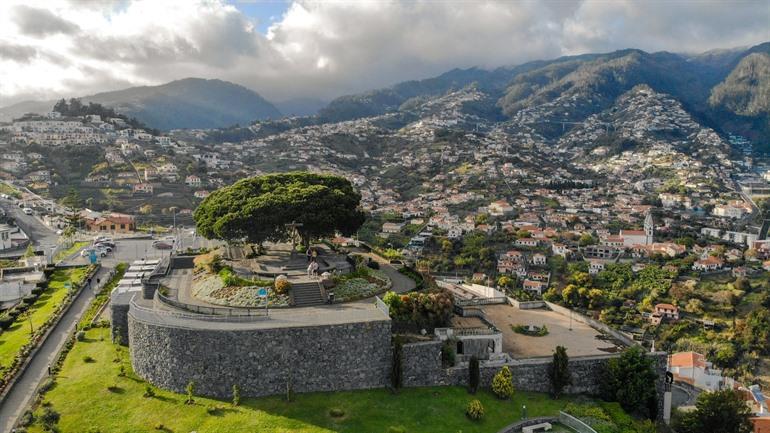 Aussichtspunkt Pico dos Barcelos