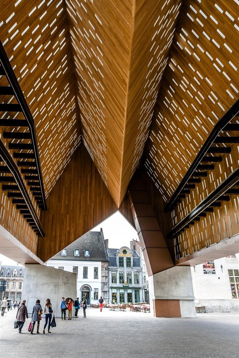 Moderne Markthalle (Schafstall) in Gent