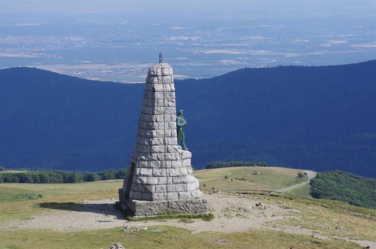 Denkmal auf dem Gipfel des Grand Ballon