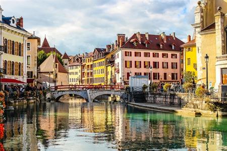 Die 10 wichtigsten Sehenswürdigkeiten in Annecy: Was Sie bei Ihrem Besuch unbedingt sehen und unternehmen sollten