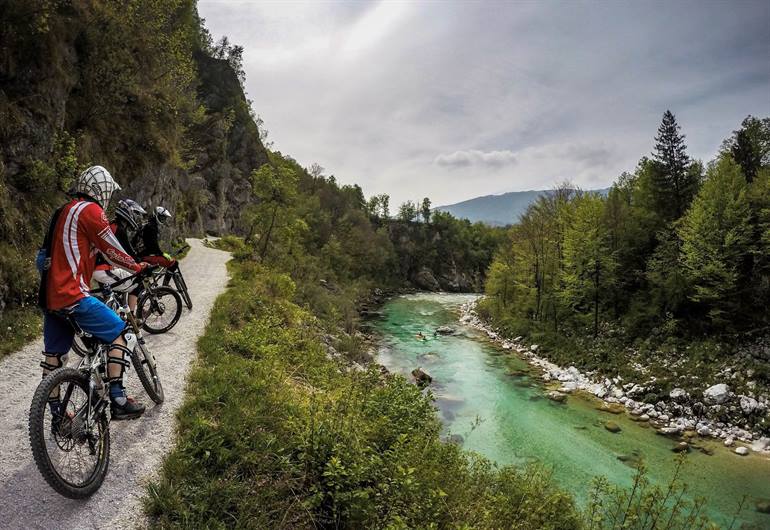 Mountainbike in der Soca-Tal