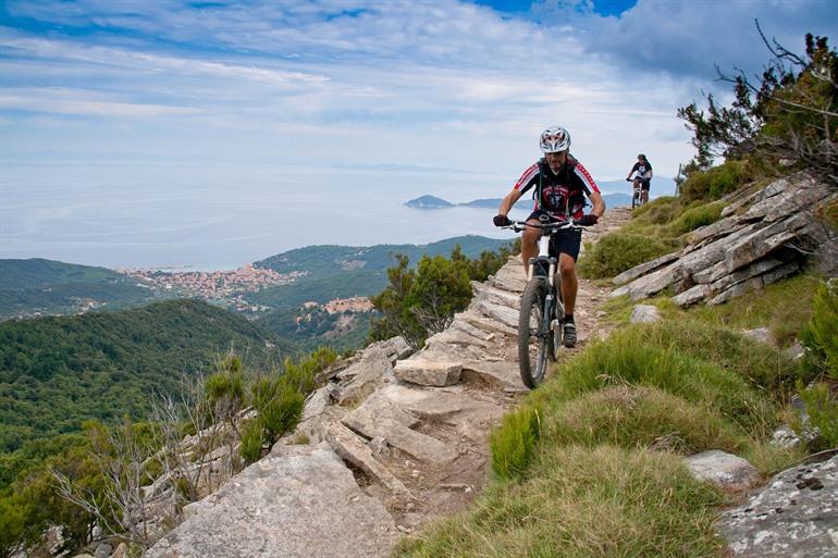 Mountainbiken auf der Insel Elba, Toskana