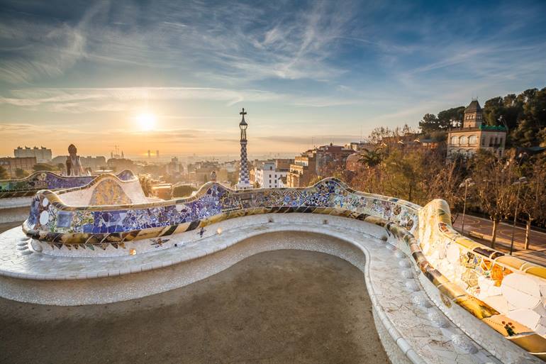 Mosaikbank im Park Güell
