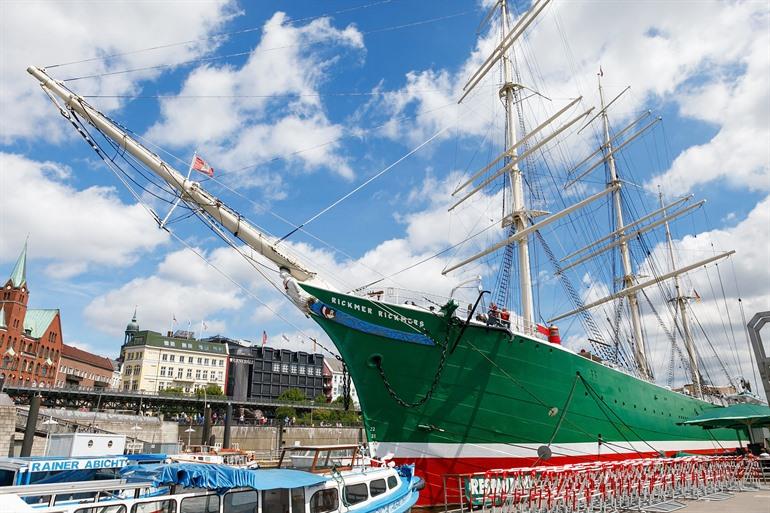 Das Museumschiff Rickmer Rickmers in Hamburg besichtigen