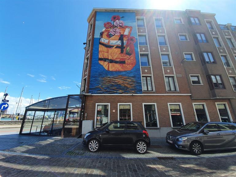 Wandgemälde Gaia von Andrew Pisacane in Ostende