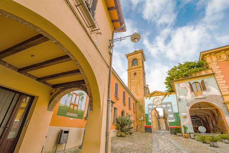 Wandmalereien in Dozza, Emilia Romagna