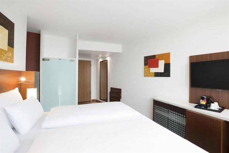NH Frankfurt Niederrad Hotel