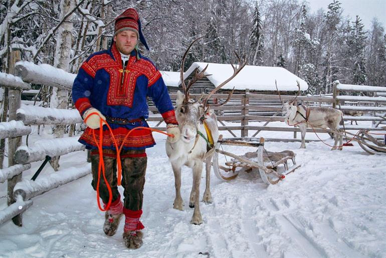 Nomadisches Volk der Sami, Lappland