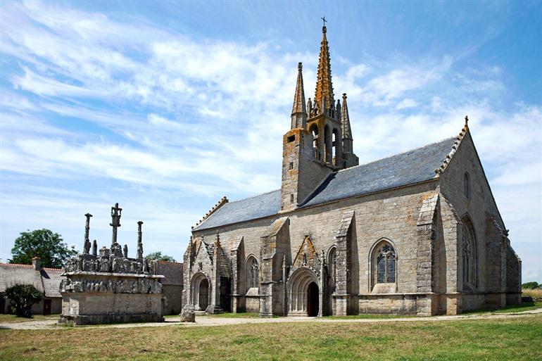 Die Notre-Dame de Tronoën besichtigen, Bretagne