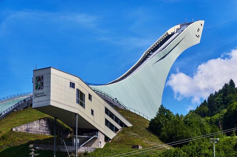 Olympiaschanze, die berühmte Skisprungschanze in Garmisch-Partenkirchen