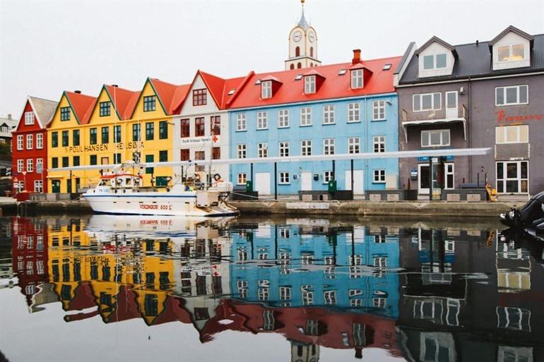 Entdecken Sie die Highlights bei dieser Wanderung durch Tórshavn