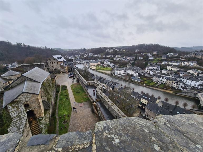 Österreichischer Turm, Bouillon