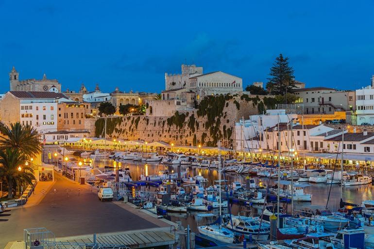 Alter Hafen von Ciutadella auf Menorca