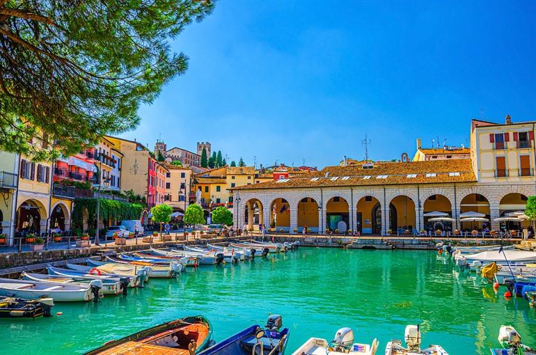 Alter Hafen von Desenzano del Garda, Gardasee