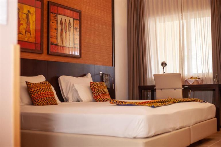 Übernachtung in Praia im Pestana Tropico Ocean & City Hotel
