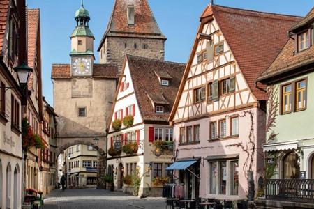 Übernachten in der Nähe des Markusturms