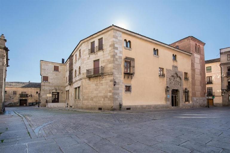 Palacio Valderrabanos buchen
