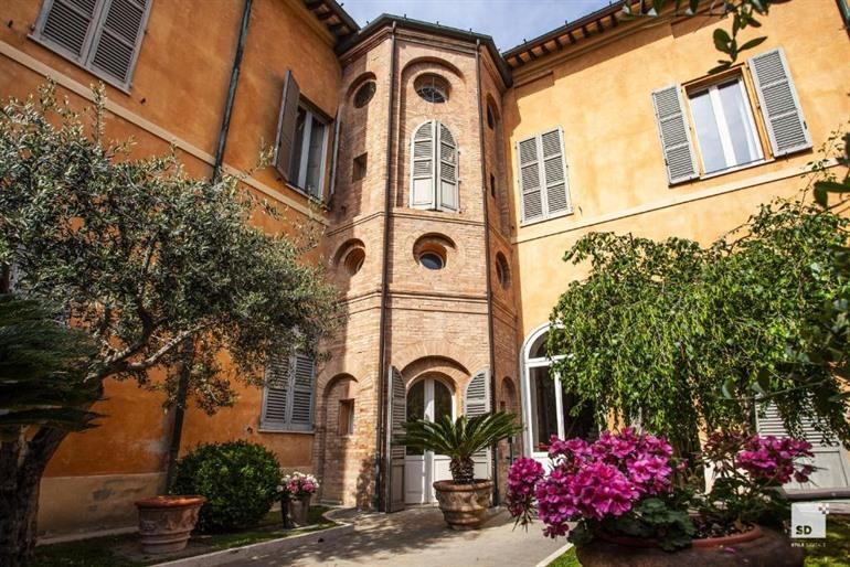 Palazzo Galletti Abbiosi buchen
