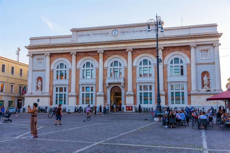 Rathaus auf der Piazza del Popolo, Pesaro