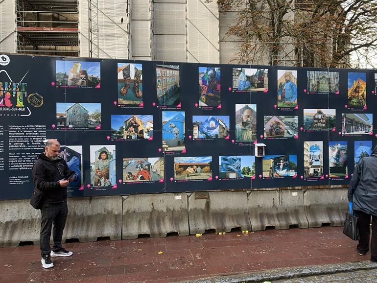 Übersichtstafel aller Wandmalereien in Boulogne-sur-Mer