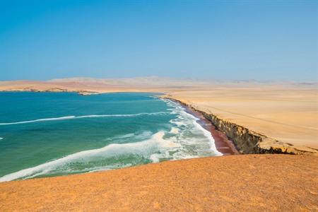 Sehenswürdigkeiten in Paracas: Küstenstadt am Stillen Ozean in Peru