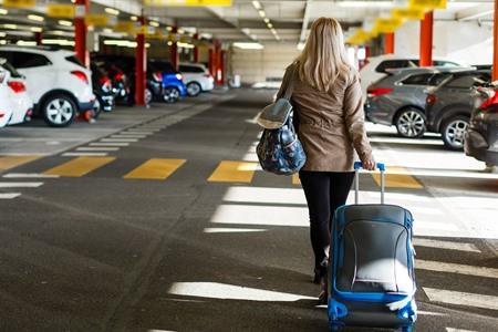Parken am Flughafen Charleroi