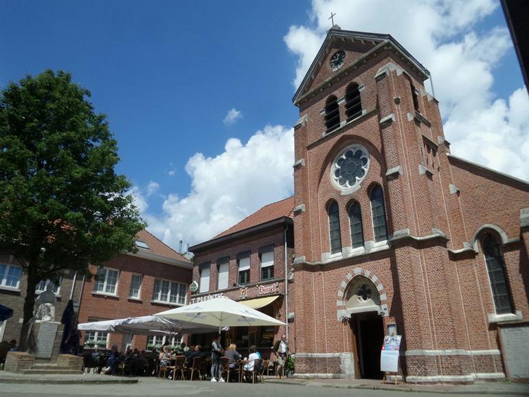 Pfarrkirche St. Benedikt-Hafen, Lillo