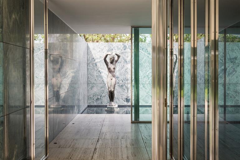 Pavillon Mies van der Rohe