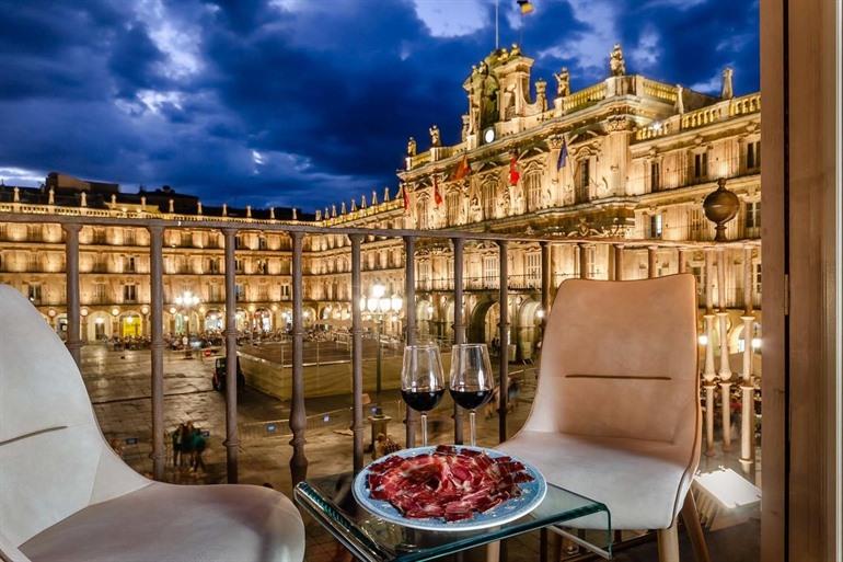 Pension Salamanca Luxury Plaza