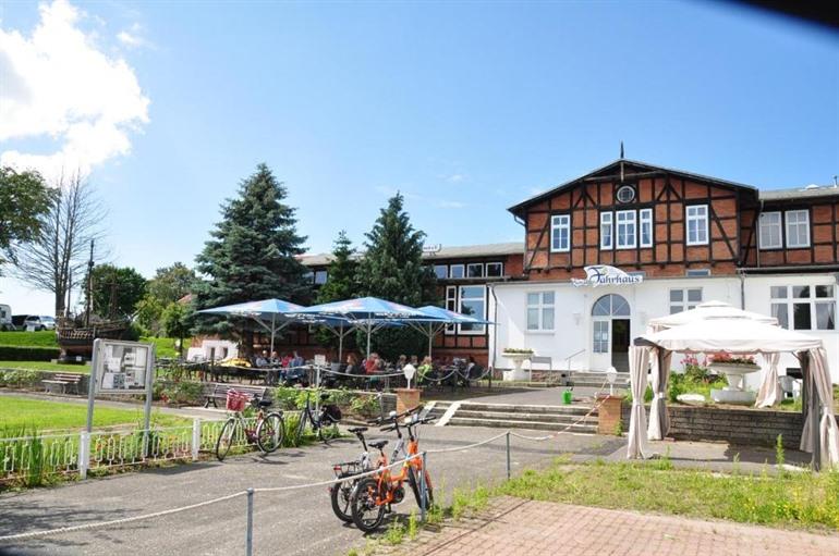 Pension Zum Alten Fährhaus buchen