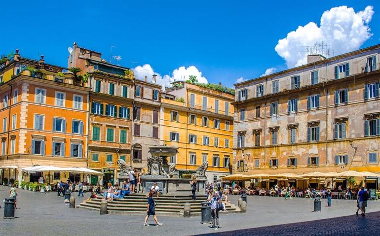 Piazza di Santa Maria in Trastevere, Rom