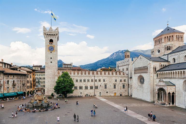 Piazza Duomo und Kathedrale von San Vigilio, Trient
