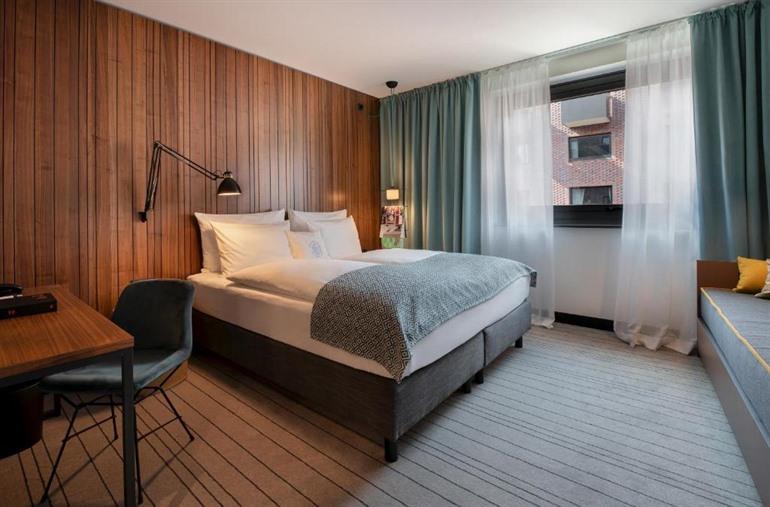PIERDREI Hotel HafenCity Hamburg buchen