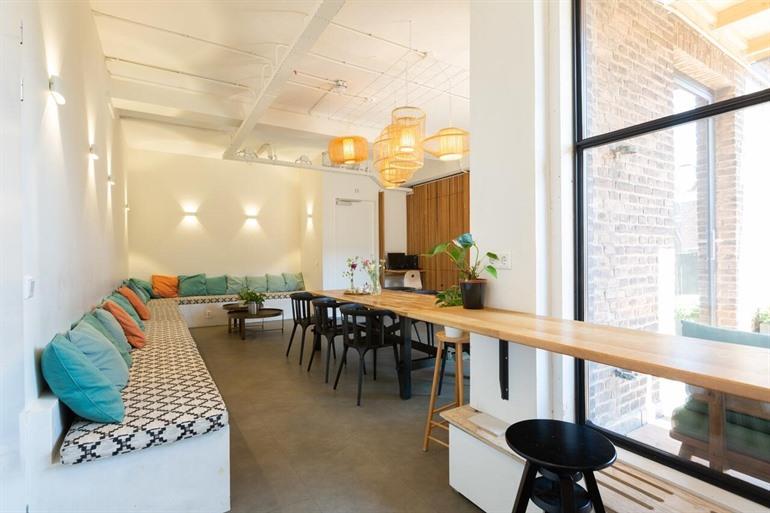 Pink Flamingo Boutique Hostel