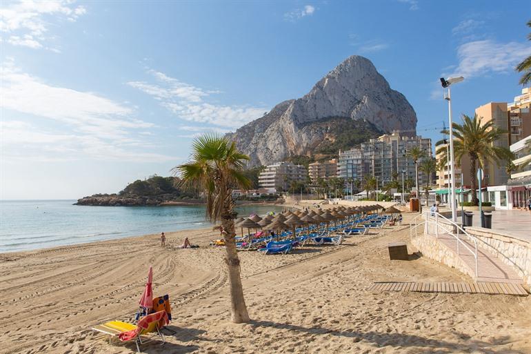 Playa de la Fossa in Calpe, Costa Blanca