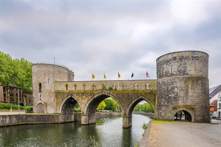 Pont des Trous in Doornik