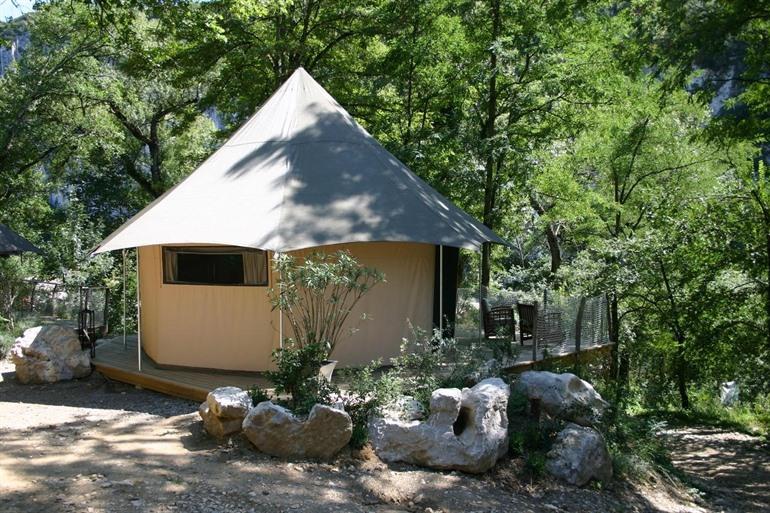 Prähistorische Lodge