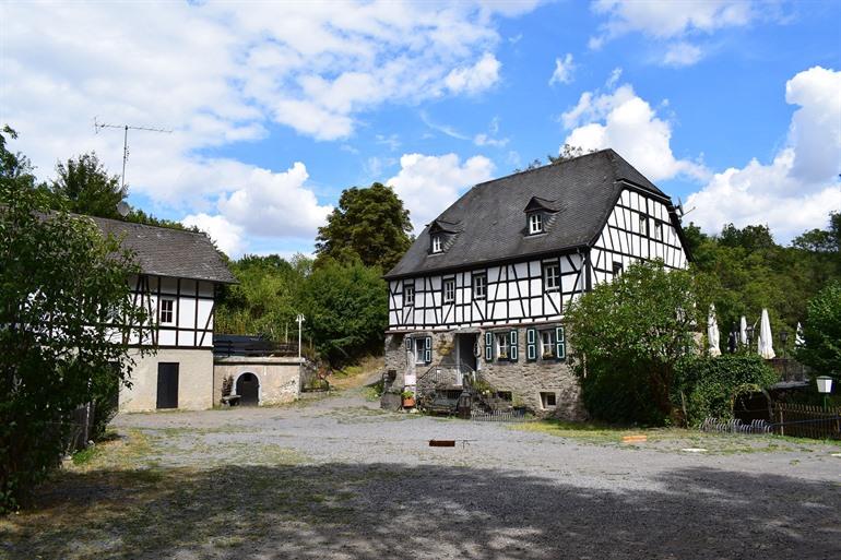Pyrmonter Mühle an der Mosel