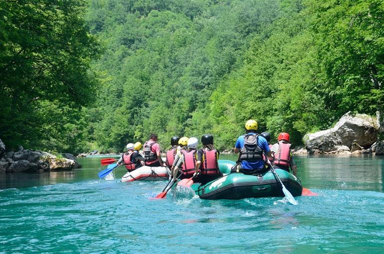 Rafting auf dem Tara-Fluss im Durmitor-Nationalpark