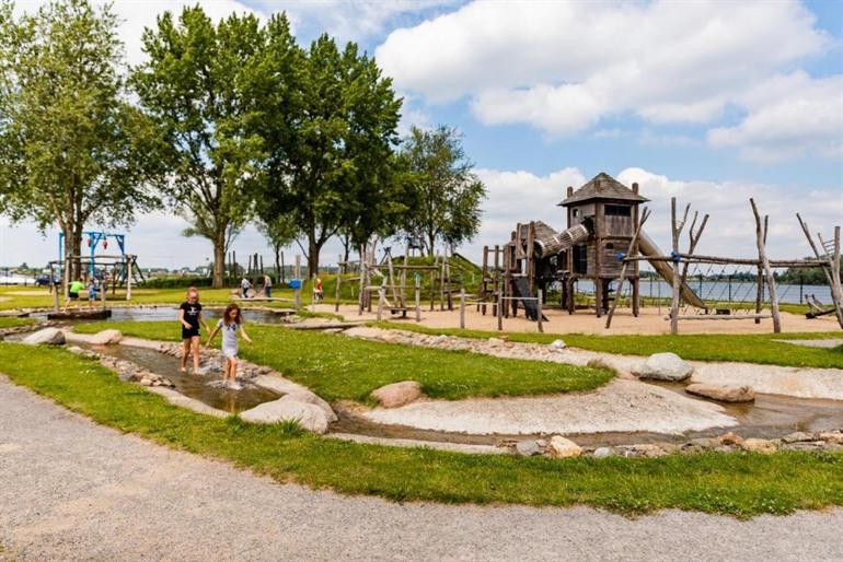 Rekreationspark Het Esmeer buchen