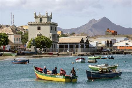 Nachbildung des ikonischen Torre de Belém in Mindelo, Sao Vicente