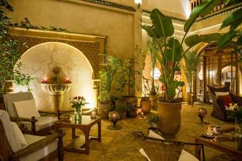 Riad Chbanate buchen