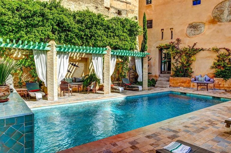 Riad Laaroussa, Fès