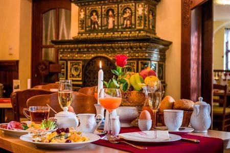 Romantik Hotel Deutsches Haus buchen